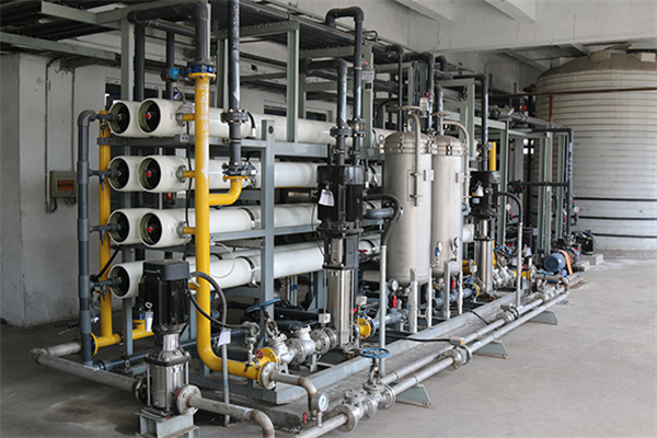 【10/H雙*反滲透+EDI超純水設(shè)備】全自動控制、24小時(shí)連續(xù)工作